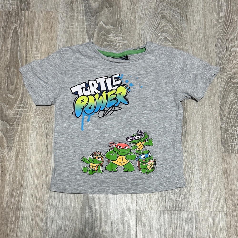 Nickelodeon Gray Teenage Mutant Ninja Turtles Tee
